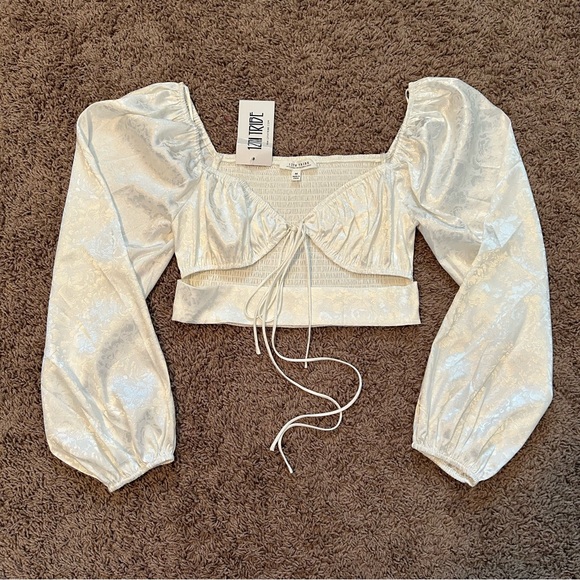 12th Tribe Tops - ‼️12th Tribe Cut Out Puff Sleeve Top‼️